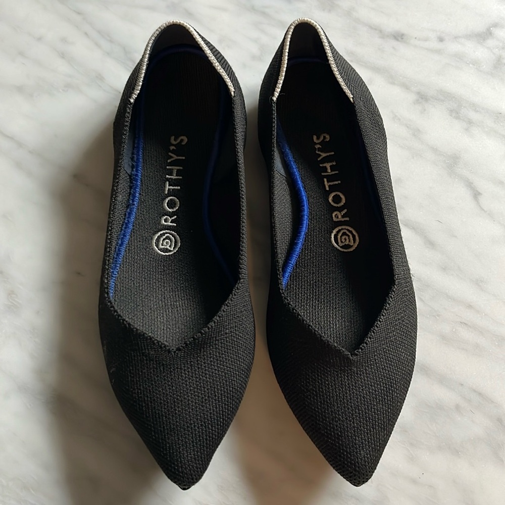 Rothy’s black flats- Size 8